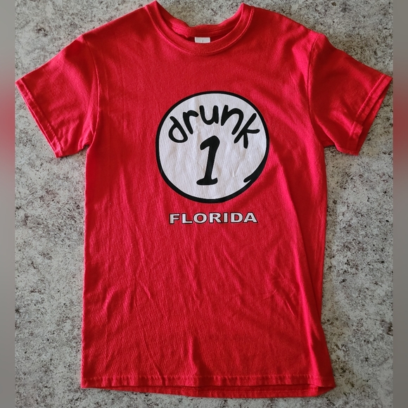 Couples Novelty Shirt Drunk 1 & Drunk 2 Red Tops - Picture 3 of 10